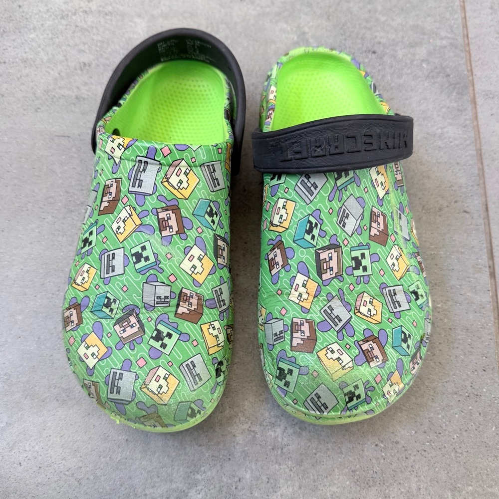 Minecraft Clogs Kids Size 3 Green Good Condition Character Print Slip On Shoes